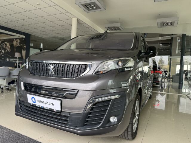 Peugeot Traveller