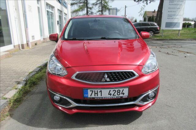Mitsubishi Space