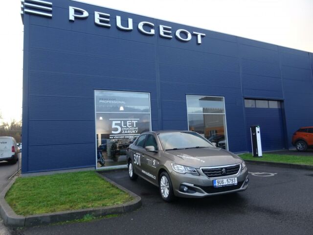 Peugeot 301