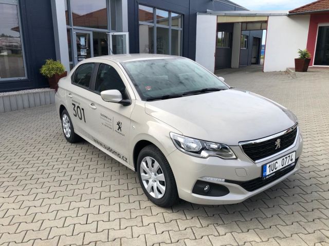 Peugeot 301