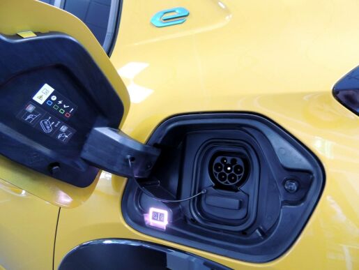 Peugeot 208 e-208 Allure Pack Electric 50 kWh/ 136k 