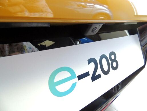 Peugeot 208 e-208 Allure Pack Electric 50 kWh/ 136k 