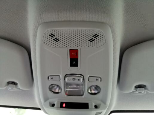 Peugeot 208 e-208 Allure Pack Electric 50 kWh/ 136k 