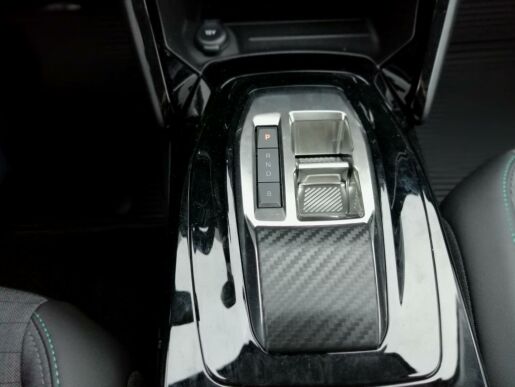 Peugeot 208 e-208 Allure Pack Electric 50 kWh/ 136k 