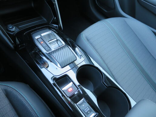 Peugeot 208 ALLURE Electric 136k 50 kWh