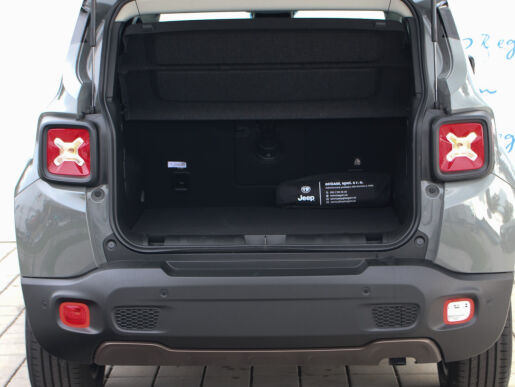 Jeep Renegade UPLAND 1.5e-hybrid 130K FWD 7st. DDCT  