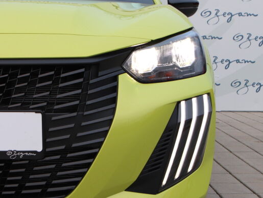 Peugeot 208 NEW  STYLE  1.2 PureTech  75k BVM5