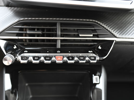 Peugeot 208 NEW  STYLE  1.2 PureTech  75k BVM5