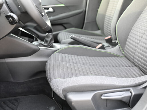 Peugeot 208 NEW  STYLE  1.2 PureTech  75k BVM5