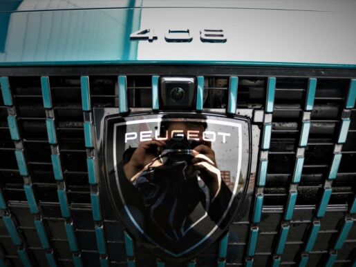 Peugeot 408 1.2 PureTech 130 GT EAT8