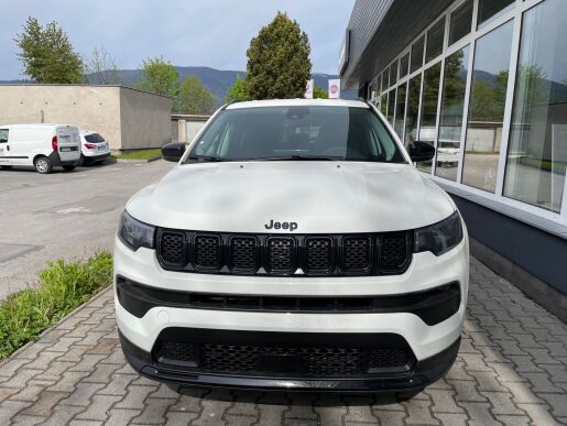Jeep Compass 1.5 MHEV Night Eagle AT7 + Business