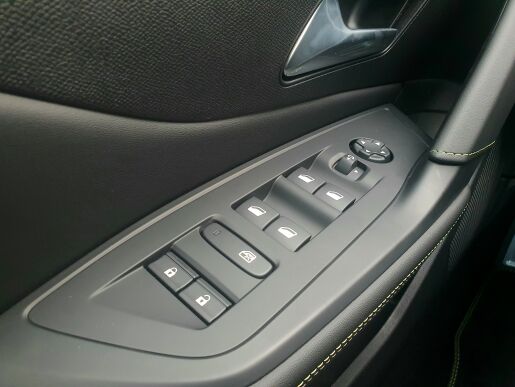 Peugeot 408 GT 1.6 Hybrid 225k e-EAT8
