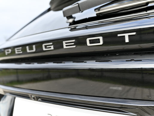 Peugeot 2008 NEW GT 1.2 PureTech 130k EAT8