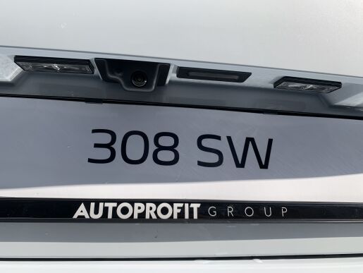 Peugeot 308 SW GT 1.5 BlueHDi 96 kW / 130 k EAT8