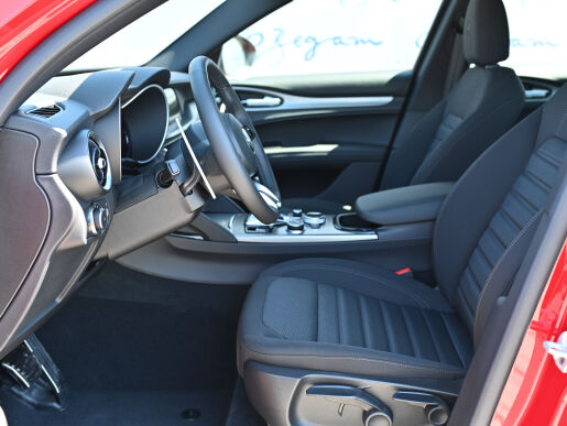 Alfa Romeo Stelvio SPRINT 2.2. TURBO DIESEL 160k 8AT RWD