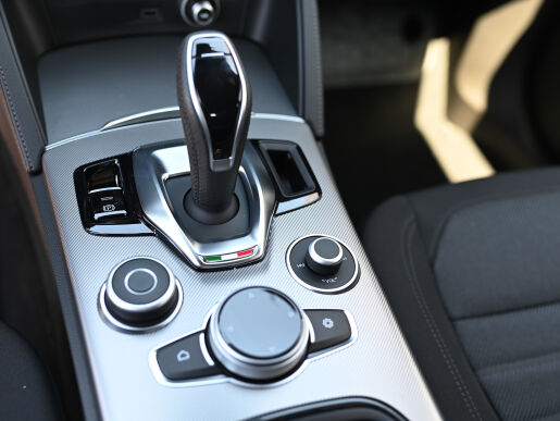 Alfa Romeo Stelvio SPRINT 2.2. TURBO DIESEL 160k 8AT RWD