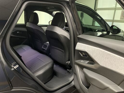 Peugeot 3008 NEW ALLURE 1.2 Hybrid 100 kW / 136 k e-DCS6