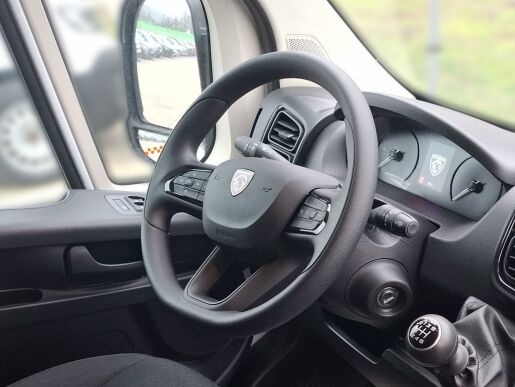 Peugeot Boxer NEW FURGON 435 L4H2 2.2 BlueHDi 180k MT6 