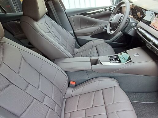 DS Automobiles DS 4 PureTech COLLECTION Antoine de Saint EXUPÉRY 130k EAT8