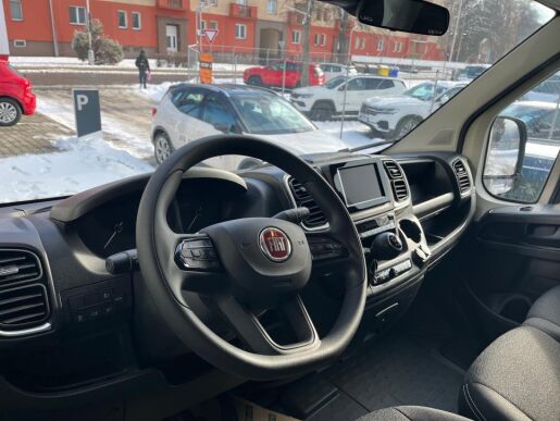 Fiat Ducato valník Maxi L4 35 2,2 180 k 6 MT