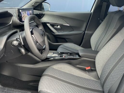 Peugeot 2008 1.2 PureTech ALLURE 130k EAT8