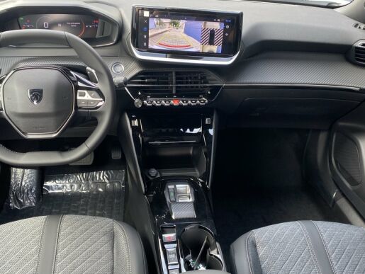 Peugeot 2008 1.2 PureTech ALLURE 130k EAT8