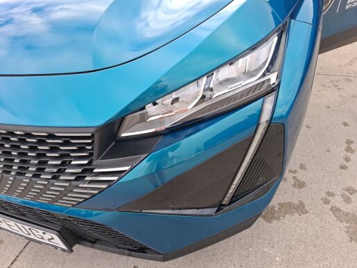 Peugeot 408 ALLURE 1.2 PureTech 130k EAT8