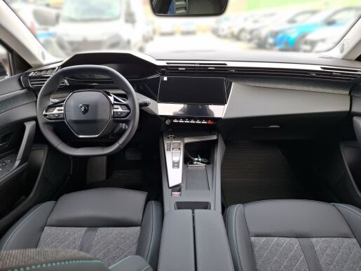 Peugeot 408 ALLURE 1.2 PureTech 130k EAT8