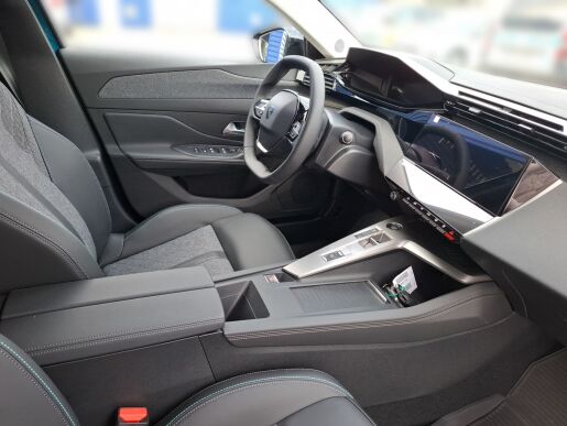 Peugeot 408 ALLURE 1.2 PureTech 130k EAT8