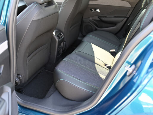 Peugeot 308 ALLURE 1.2 PureTech 130k EAT8