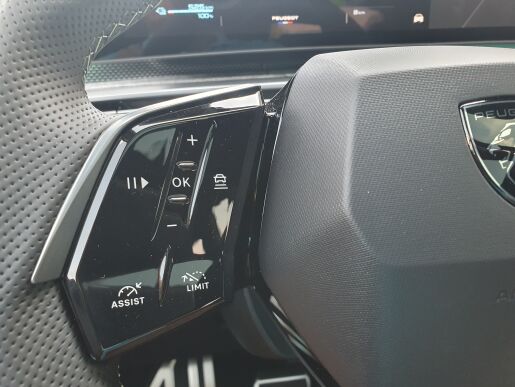 Peugeot 3008 NEW E-3008 GT Electric 210k 73 kWh