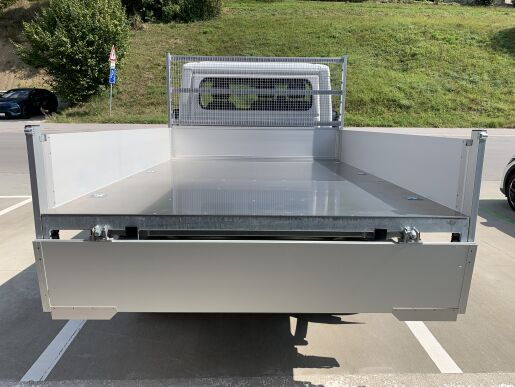 Peugeot Boxer Sklápač Kabína 335 L2 2.2L BlueHDi 103 kW / 140 k S&S BVM6