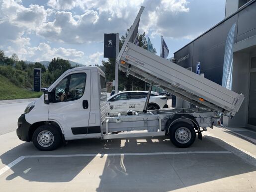 Peugeot Boxer Sklápač Kabína 335 L2 2.2L BlueHDi 103 kW / 140 k S&S BVM6