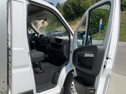 Peugeot Boxer Sklápač Kabína 335 L2 2.2L BlueHDi 103 kW / 140 k S&S BVM6