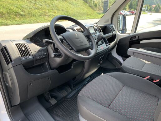 Peugeot Boxer Sklápač Kabína 335 L2 2.2L BlueHDi 103 kW / 140 k S&S BVM6