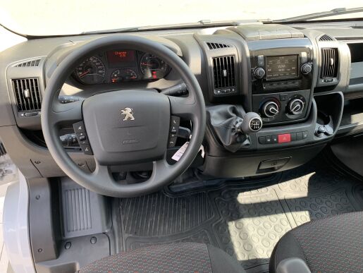 Peugeot Boxer Sklápač Kabína 335 L2 2.2L BlueHDi 103 kW / 140 k S&S BVM6