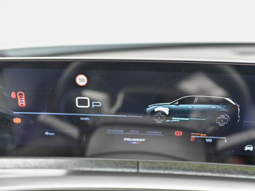 Peugeot 5008 ALLURE 1.2 Hybrid 145k e-DCS6