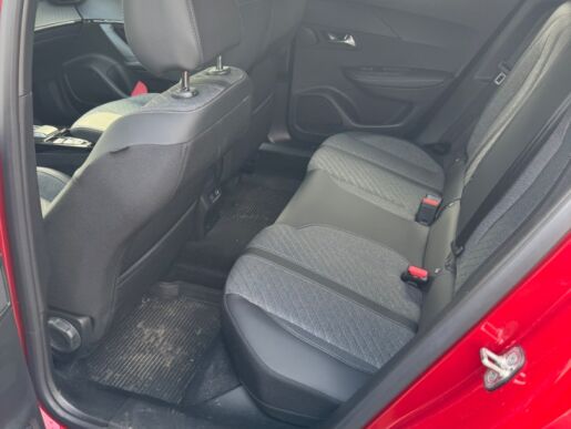 Peugeot 2008 ALLURE 1.2 PureTech 130k EAT8