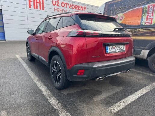 Peugeot 2008 ALLURE 1.2 PureTech 130k EAT8