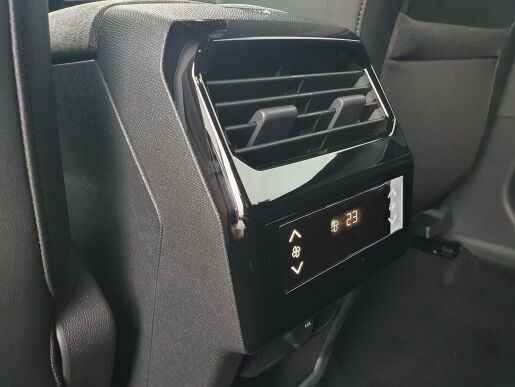 Peugeot 5008 NEW ALLURE 1.2 Hybrid 136k e-DCS6 (MHEV)