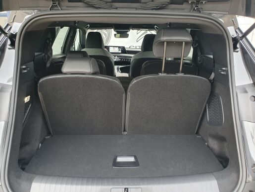 Peugeot 5008 NEW ALLURE 1.2 Hybrid 136k e-DCS6 (MHEV)