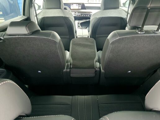 Peugeot 5008 NEW ALLURE 1.2 Hybrid 136k e-DCS6 (MHEV)
