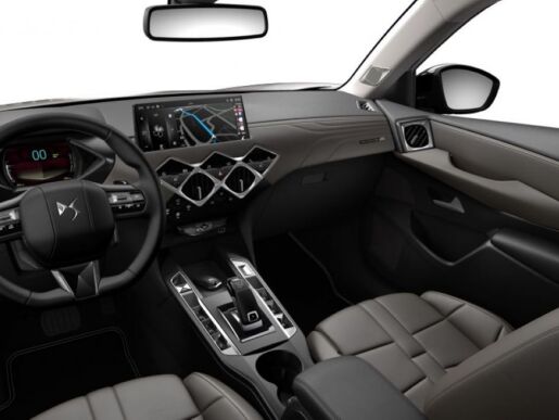 DS Automobiles DS 3 hybrid MHEV Collection Exupéry 136k EAT6