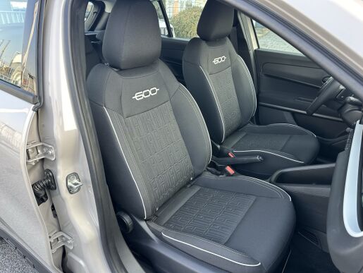 Fiat 600 Hybrid 1.2 T 100 k 6DCT Dolce Comfort