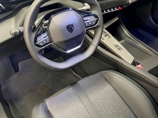 Peugeot 308 308 ALLURE 1.2 PureTech 130k EAT8 (MYD2)   