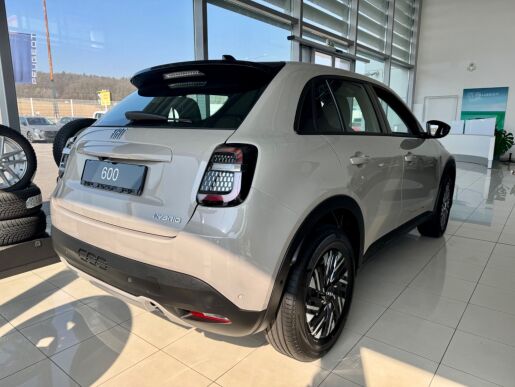 Fiat 600 DOLCE COMFORT 1.2T Hybrid 100k 6DCT   