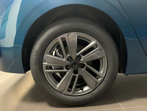 Peugeot 308 Active Pack 1.2 PureTech 96 kW / 130 k BVM6