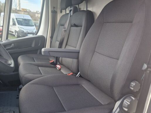 Fiat Ducato Ducato Light 2,2 MTJ 140k 6M/T Van 3,5 t L3H2