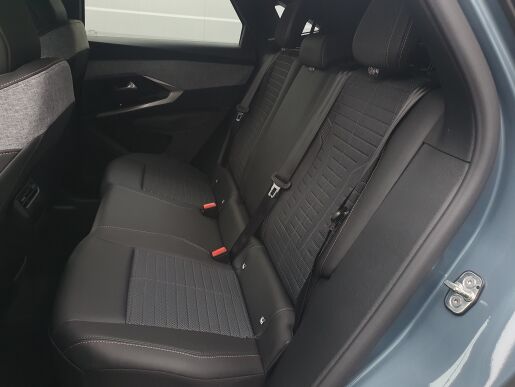 Peugeot 3008 ALLURE 1.2 Hybrid 136k e-DCS6 (MHEV)