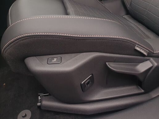 Peugeot 3008 ALLURE 1.2 Hybrid 136k e-DCS6 (MHEV)